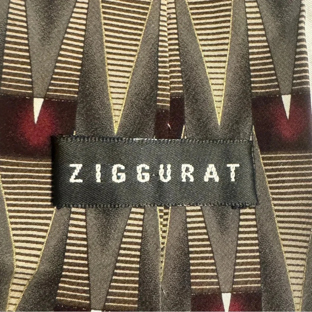 Ziggurat by Mulberry Neckwear Tie 100% silk Vintage